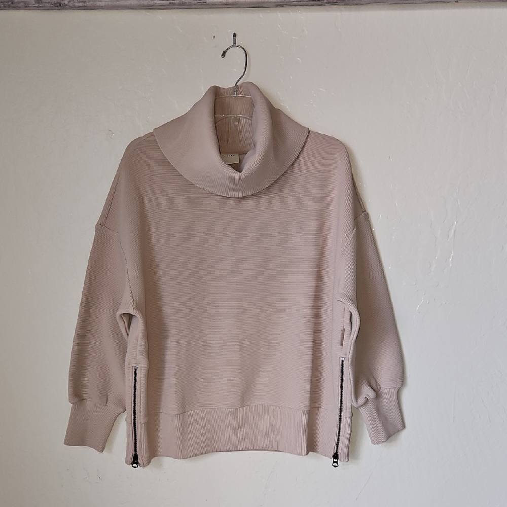 VARLEY Milton Sweatshirt - Nwot